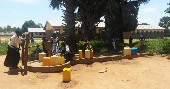 studio-galli-ingegneria_124730-borehole_hand_pump